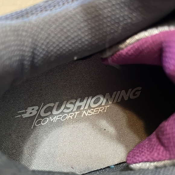 New Balance | Cushioning comfort insert sneaker - Picture 9 of 11